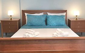 Renovated Apt 100M From Beach Wifi Ac